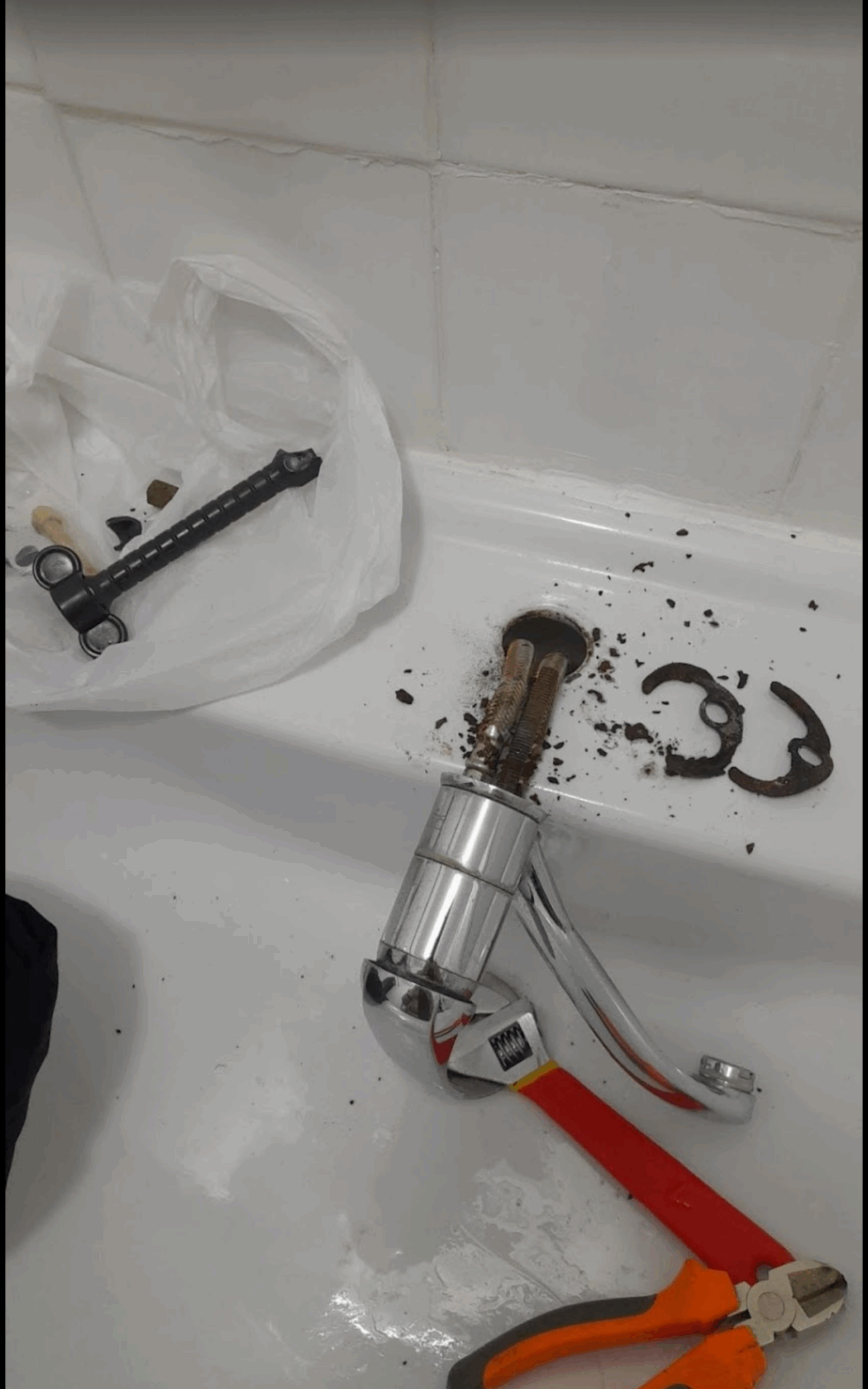 Kocaeli Derince Musluk Tamircisi 2 Musluk Batarya Montajı